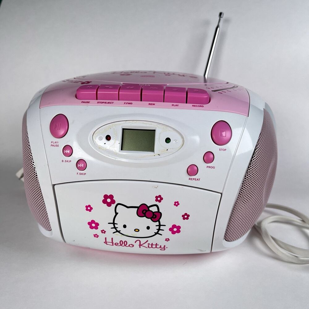 Hello Kitty KT2028B AM/FM Radio CD Cassette Boombox Pink/White (PARTS/REPAIR)